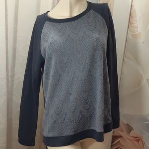 Adrienne Vittadini sweatshirt